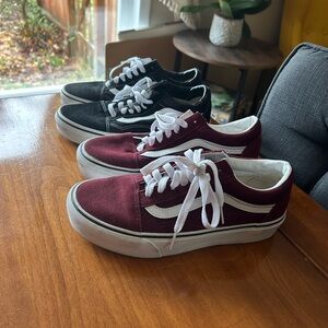 Vans Classic Sneakers in Black and Burgundy